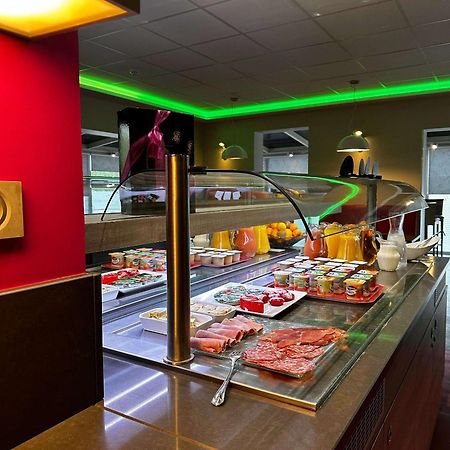 Brit Hotel La Ferte Sous Jouarre Luaran gambar