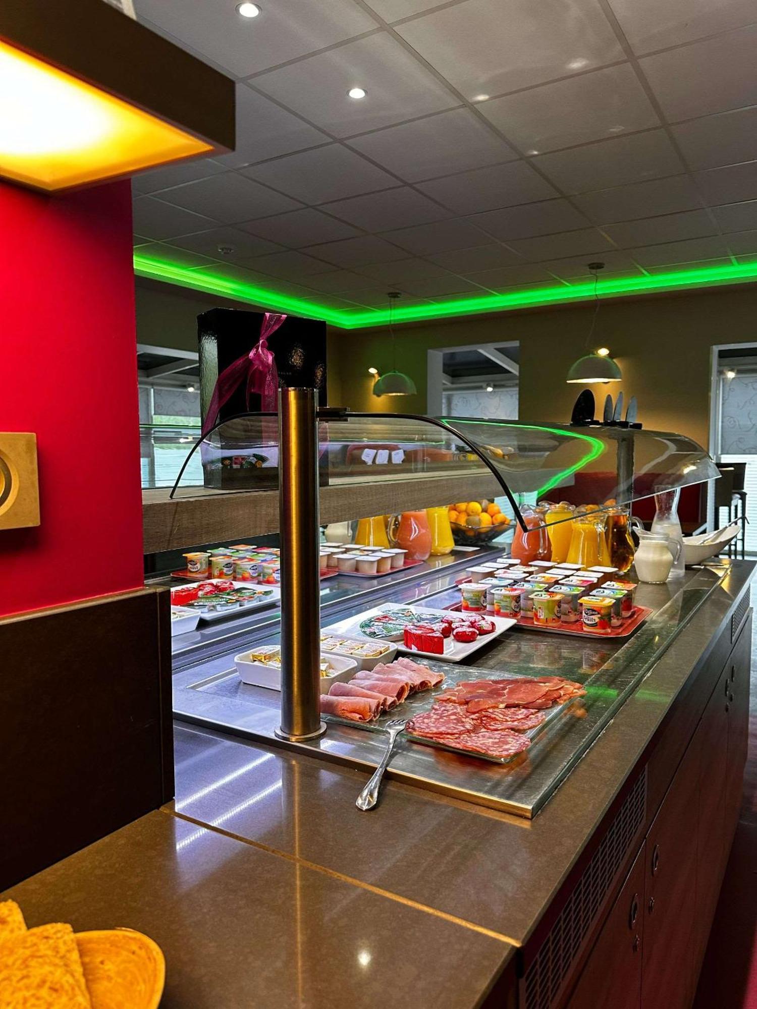 Brit Hotel La Ferte Sous Jouarre Luaran gambar