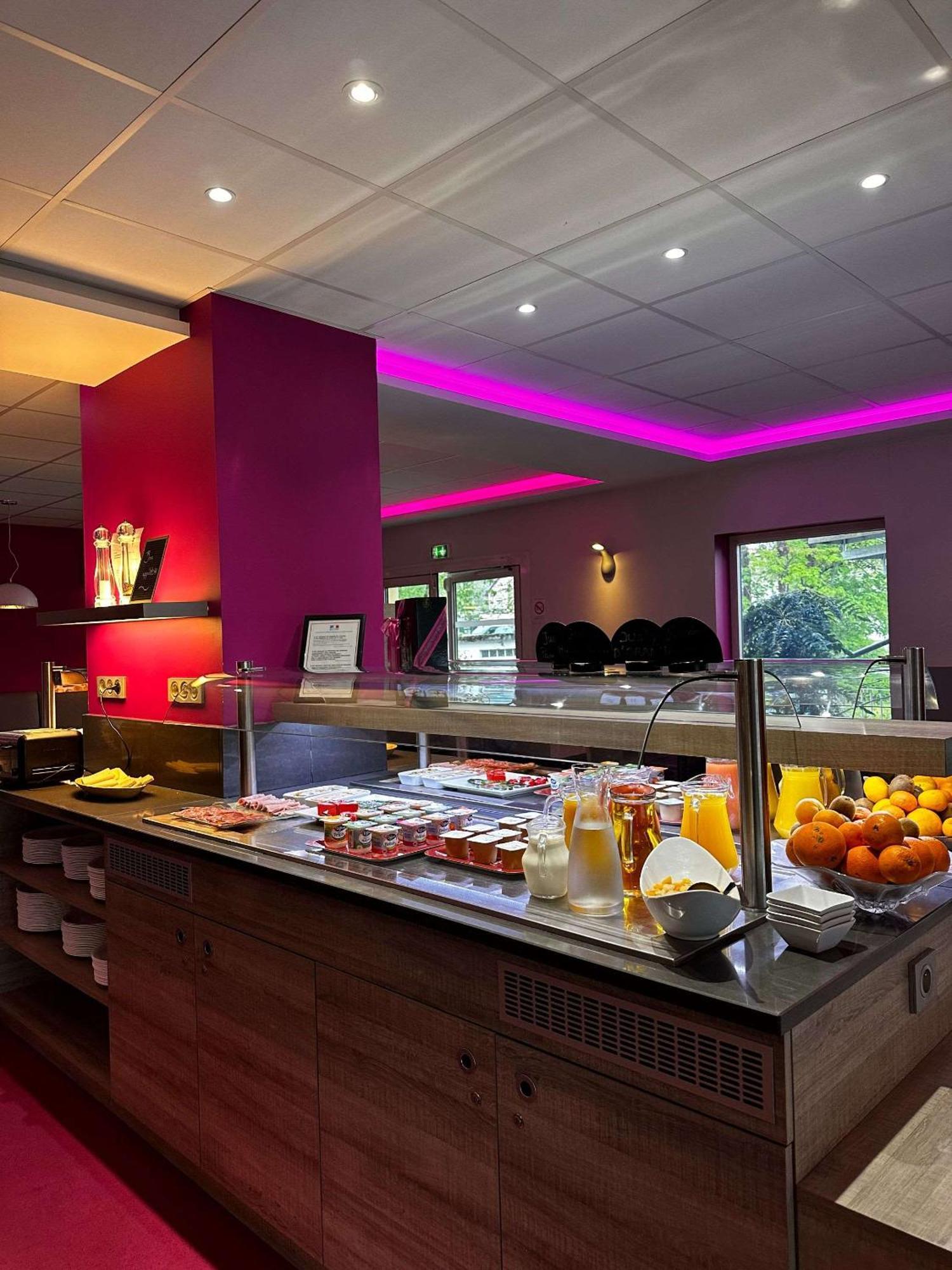Brit Hotel La Ferte Sous Jouarre Luaran gambar