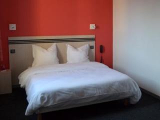 Brit Hotel La Ferte Sous Jouarre Luaran gambar